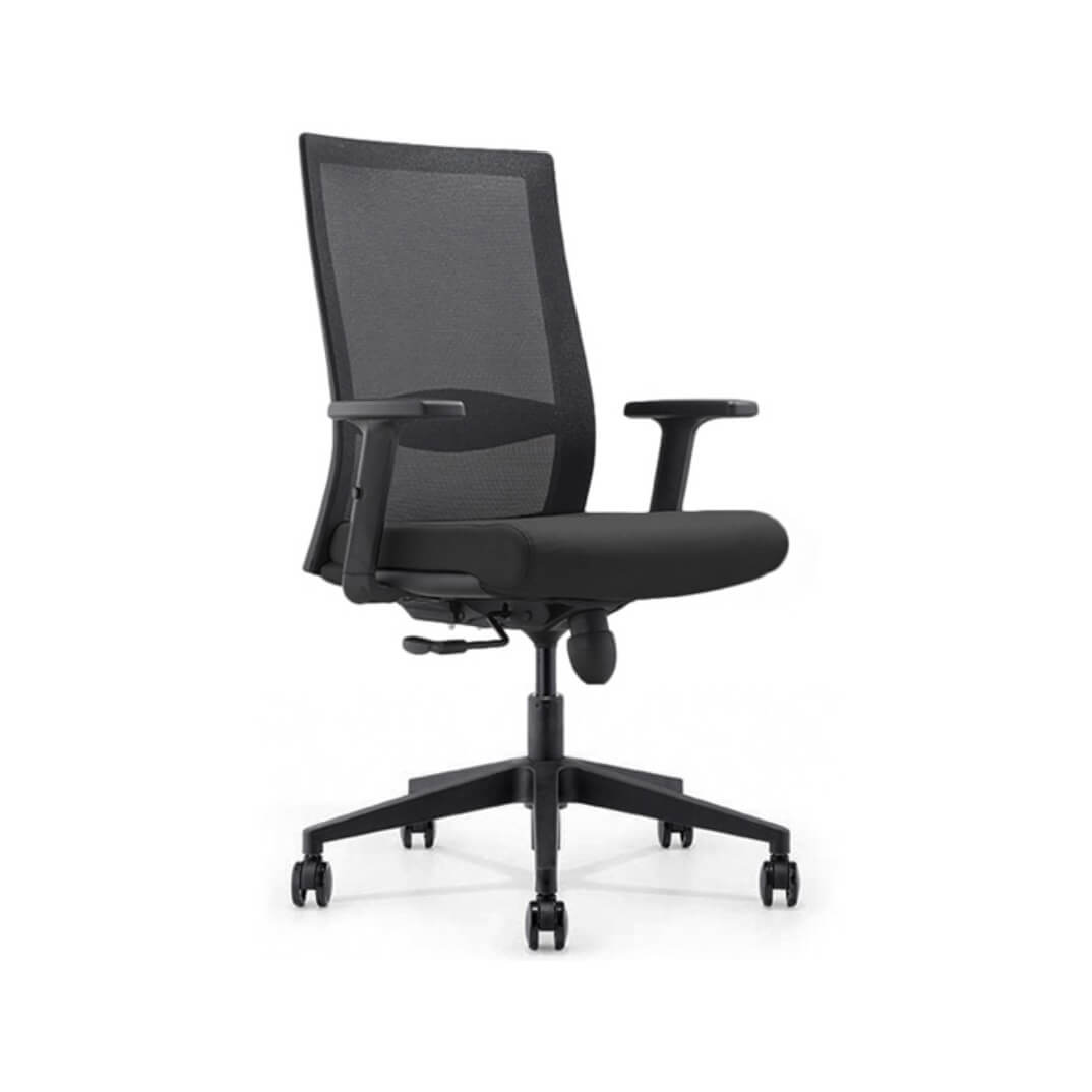 Silla NOVA con respaldo malla con brazos negra