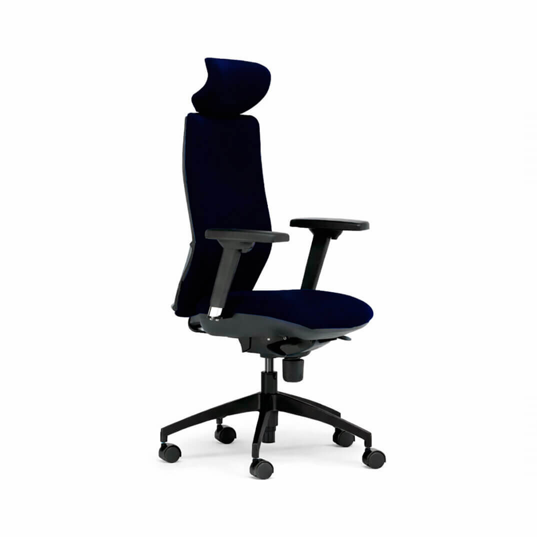 Silla VELA con brazos y cabezal negra