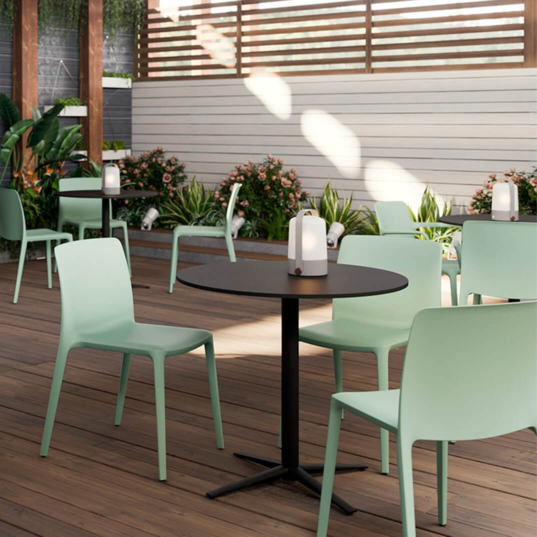 Cadira FLUIT de PP ECO sense braços color verd