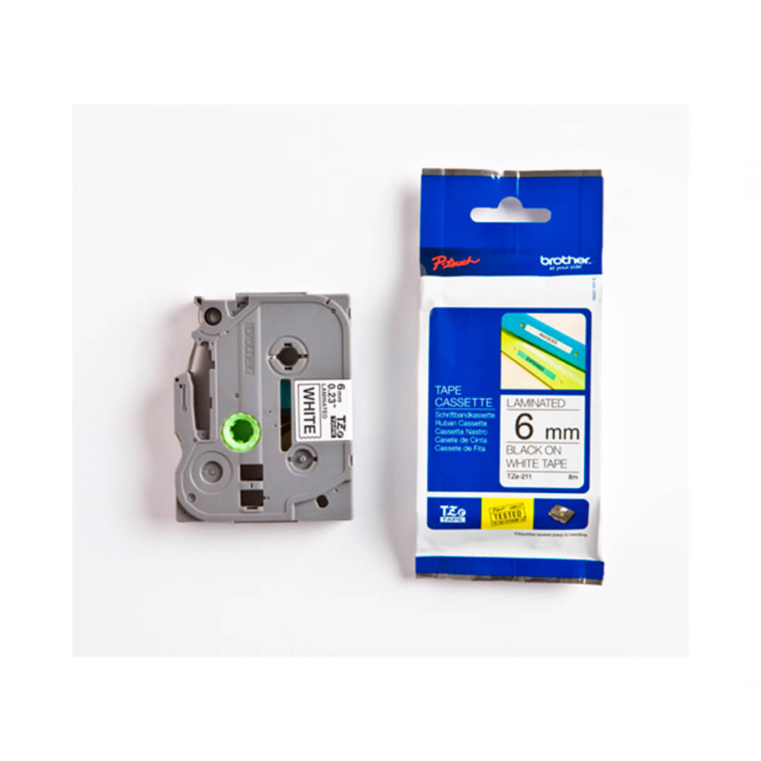 Cinta laminada Brother negro/blanco TZE211